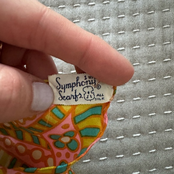 Vintage Real Silk Scarf - Picture 2 of 2